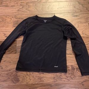 Patagonia Apilene Base Layer Black top